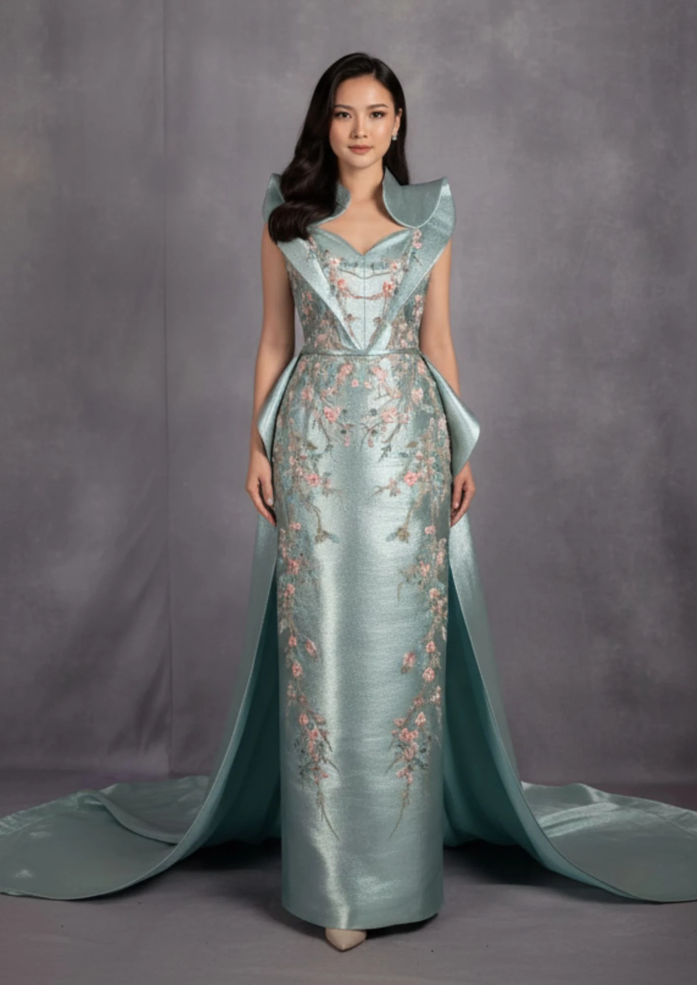 Pastel Mint Green Embroidery Cheongsam